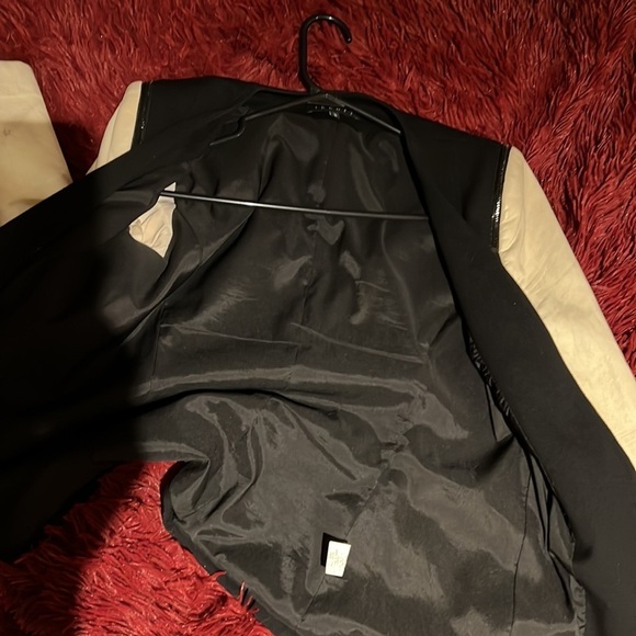 Theory Yasia Blazer with  Leather Sleeves - Picture 15 of 15